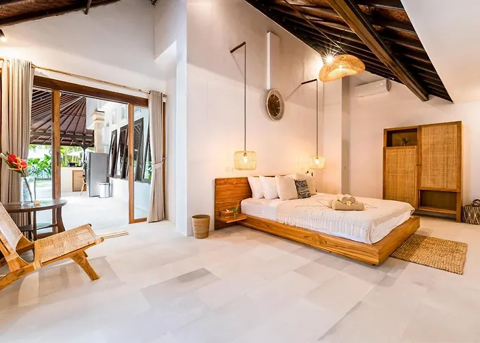 Chandika - 4 Bdr With Private Pool, Walk To The Villa