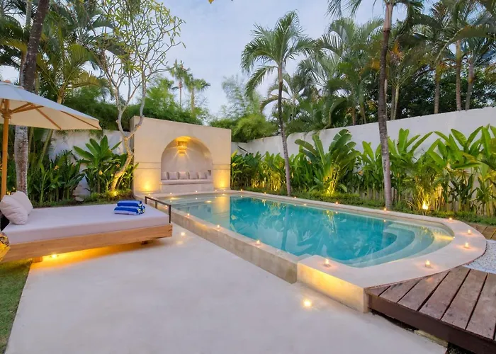 Chandika - 4 Bdr With Private Pool, Walk To The * Seminyak (Bali)