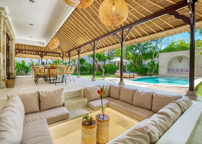 Chandika - 4 Bdr With Private Pool, Walk To The فيلة