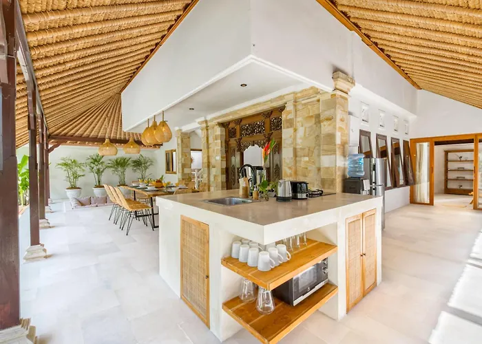 فيلة Chandika - 4 Bdr With Private Pool, Walk To The سمينياك
