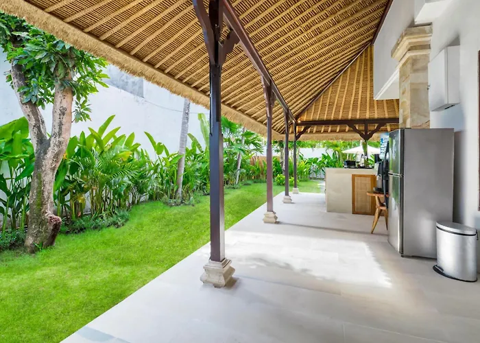 Chandika - 4 Bdr With Private Pool, Walk To The Seminyak (Bali)